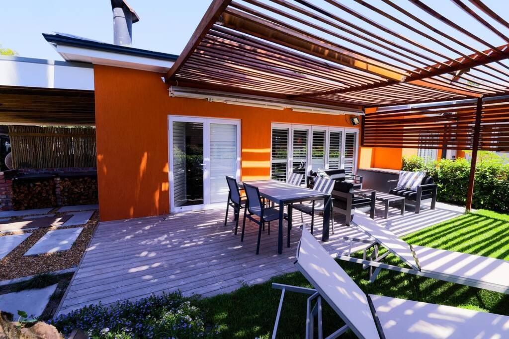 Garten Wohnung Mit Pool, 2 Schlafzimmer Cape Town Bagian luar foto